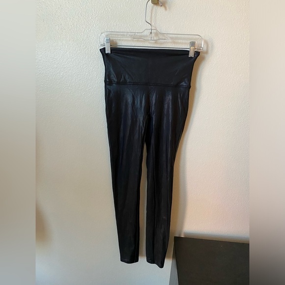 SPANX Women’s Faux Leather Leggings Black Size M Loungewear Activewear Active - Picture 5 of 11